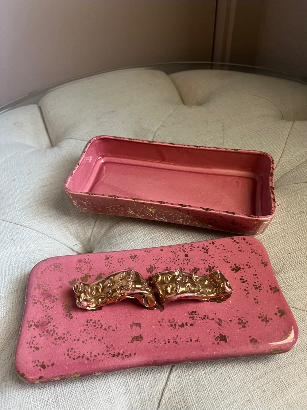 Vintage Hollywood Regency Pink Gold Metallic Handle Specs Jewelry Trinket Box - Picture 4 of 16
